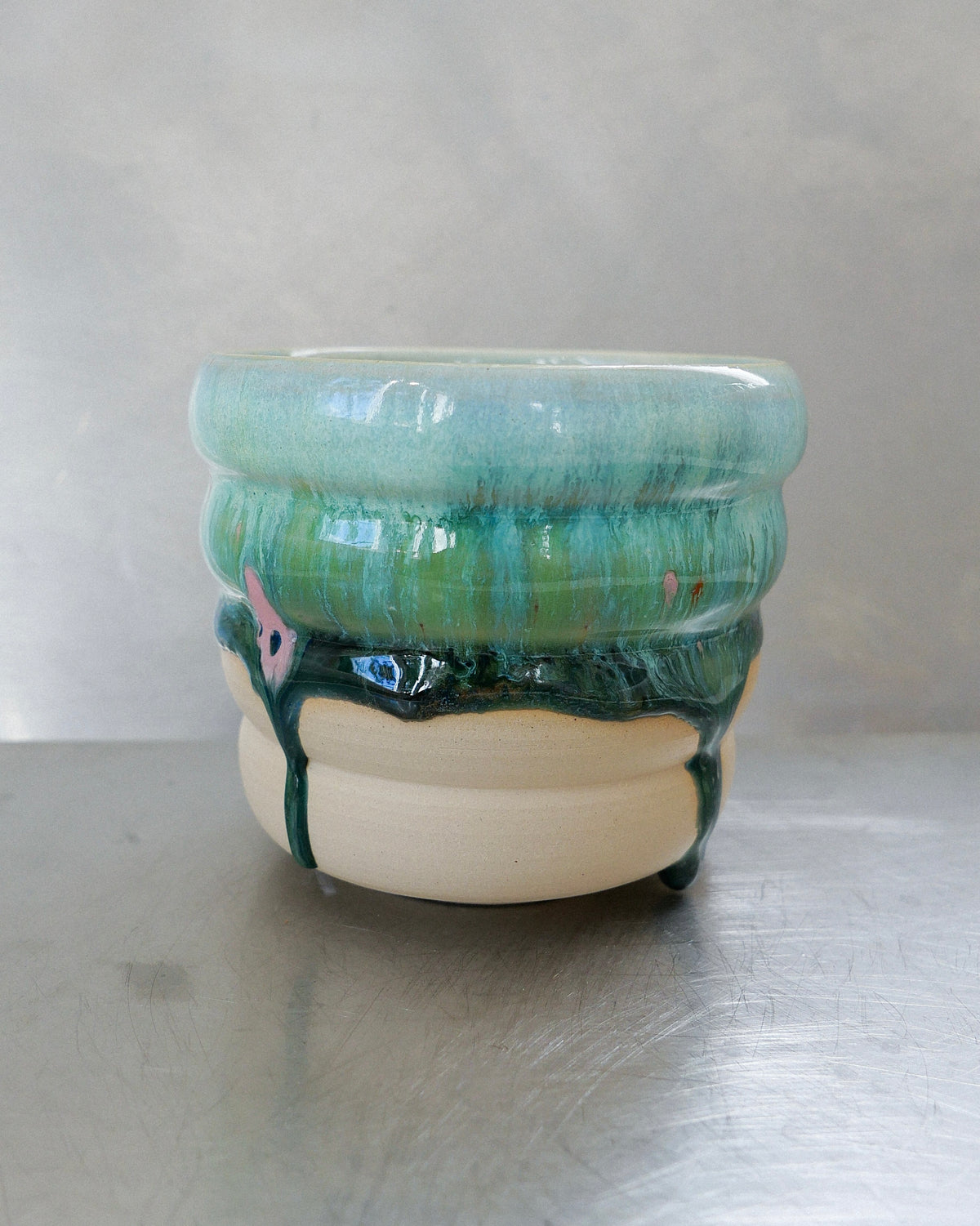 green wavy mug
